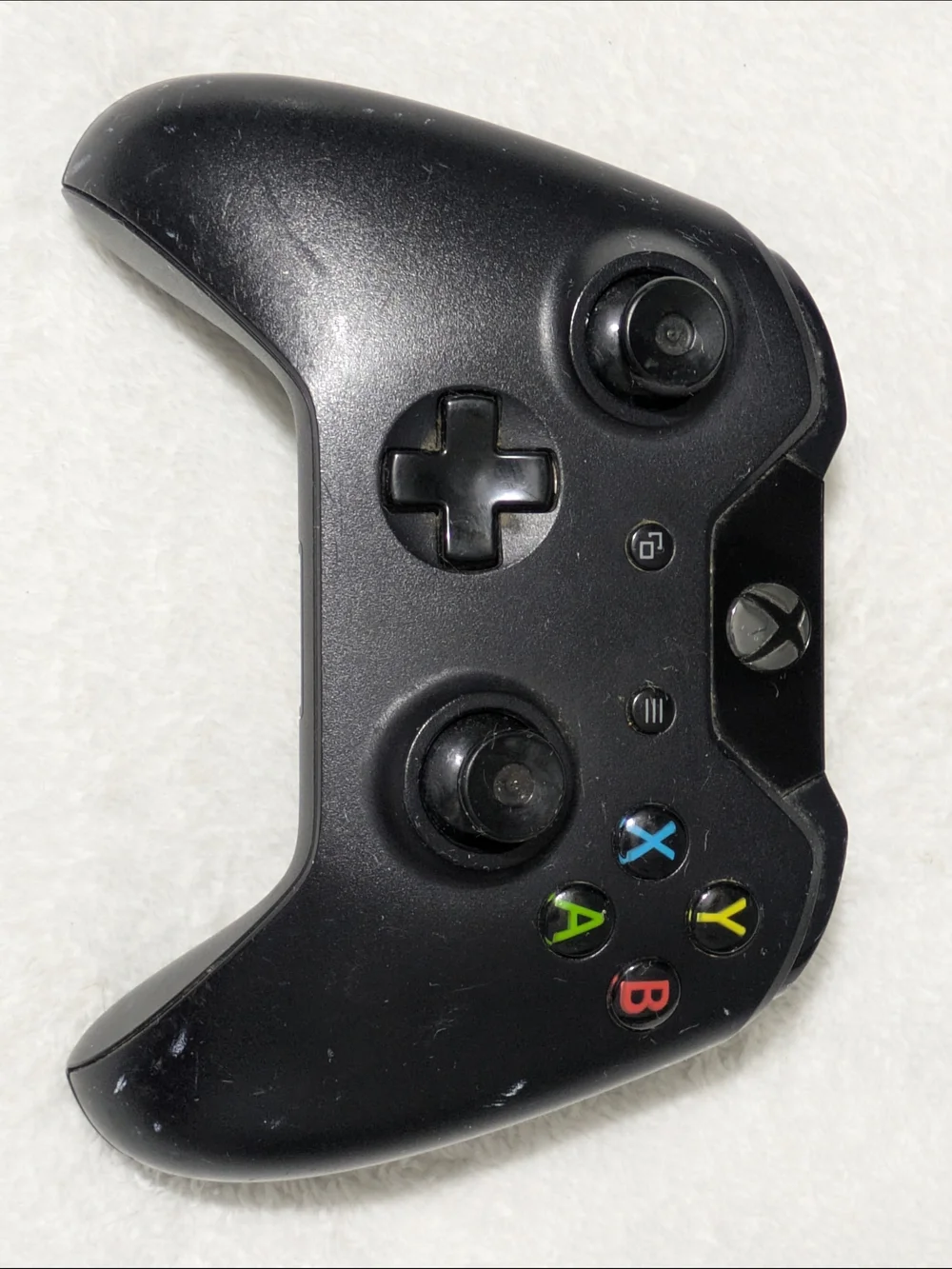Official Xbox One Controller Black Model 1537 with Battery Pack